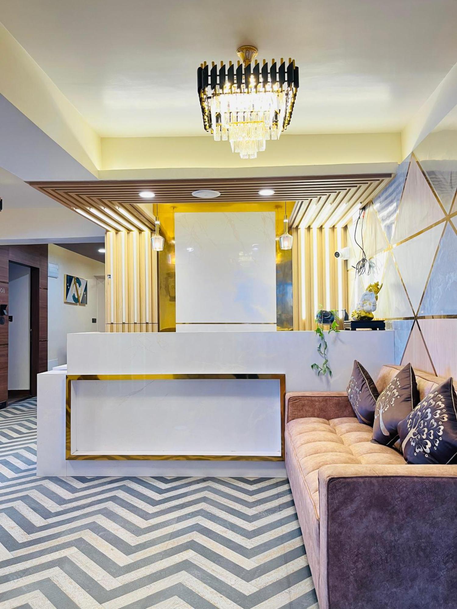 Luxury Stay At Hotel Broadway Boutique Mall Road Chowrasta Near Mahakal Temple Дарджилинг Экстерьер фото